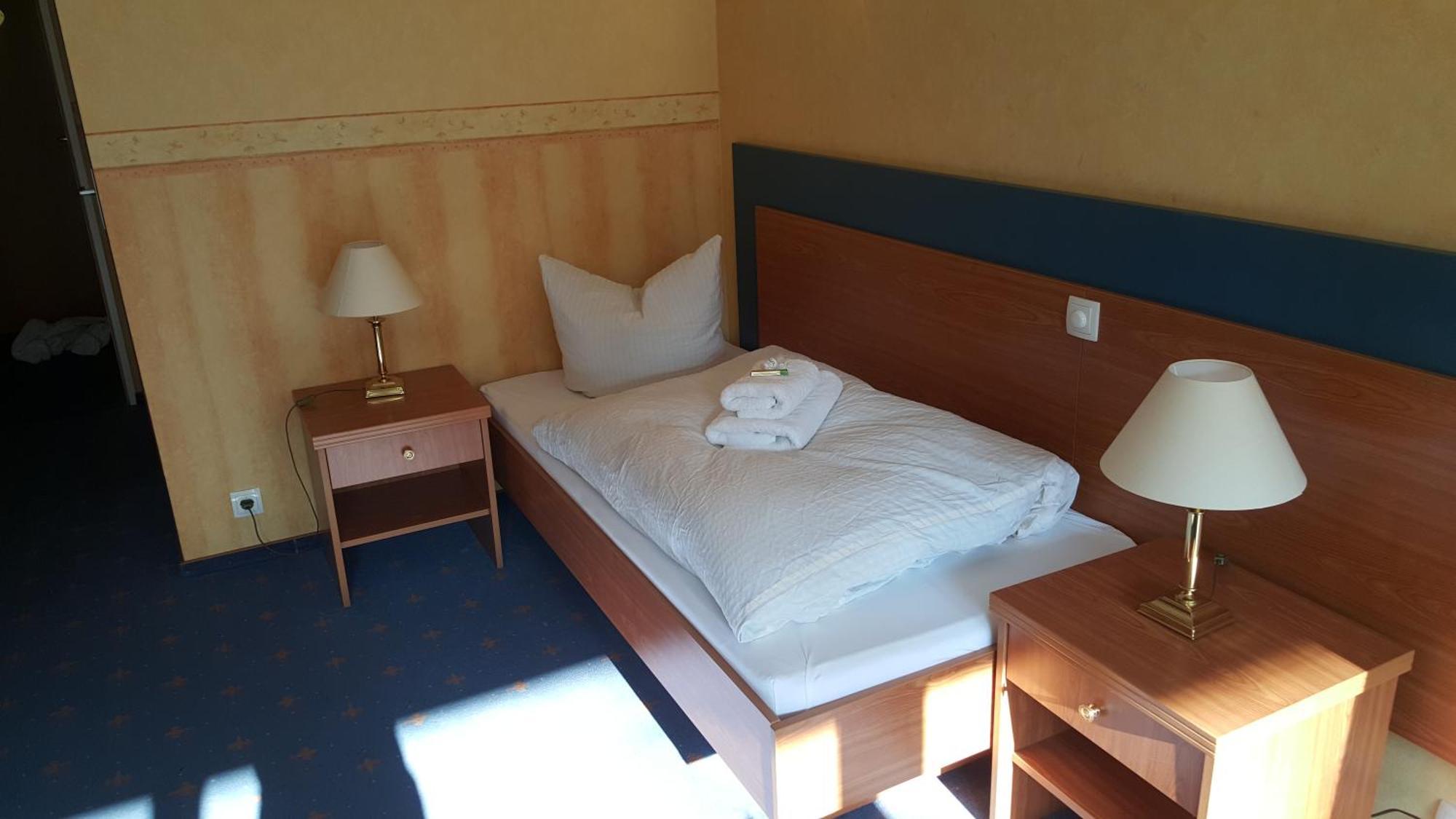 Hotel Scholz ฮิตซาคเคอร์ ห้อง รูปภาพ
